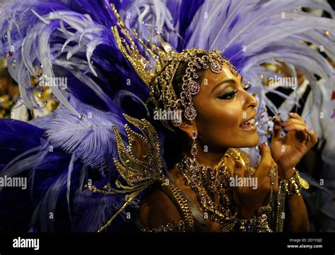  ジュリアナ・パエス熱狂！ブラジル発、 samba の女王が東京を魅了！